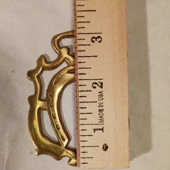 Antique Brass Horseshoe Wall Accent - Picture 4 of 6